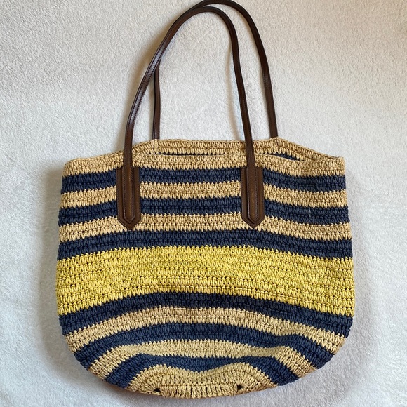 J. Crew Handbags - J Crew raffia straw striped market tote bag w/ leather handles EUC/NWOT